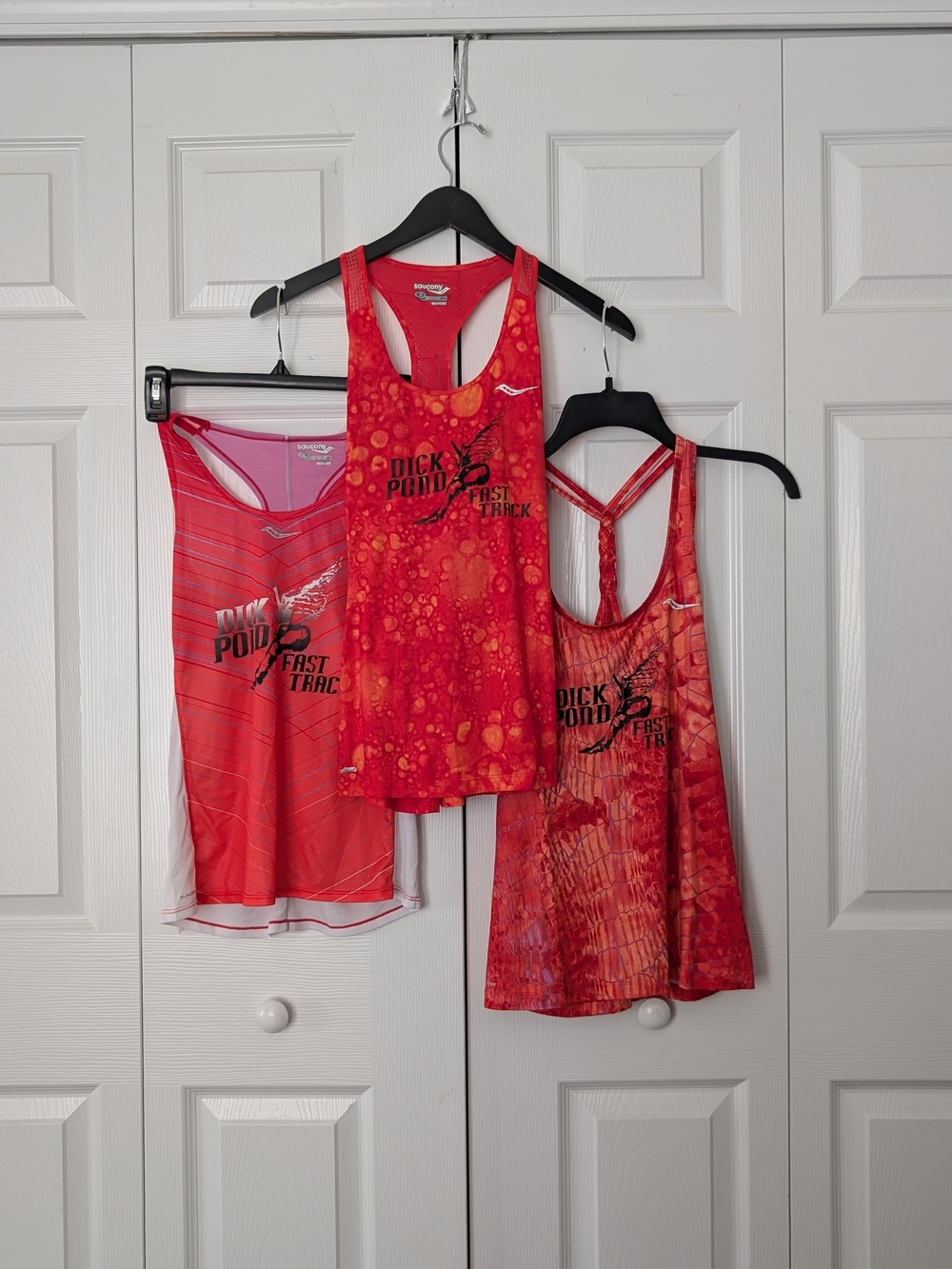 Saucony Running Tank Bundle